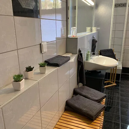 Ferienwohnung Dietel In Bad Schlema Mit Wlan Endreinigung Kurtaxe Und Waeschepaket Exterior photo
